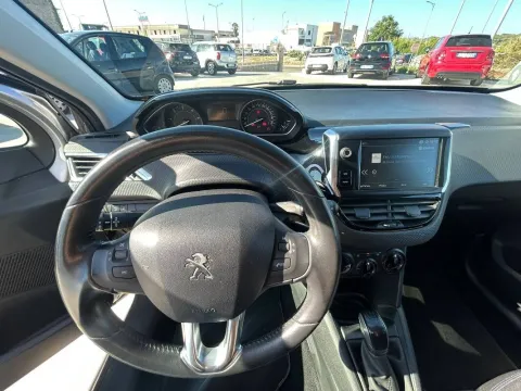 Peugeot 208 5p 1.6 bluehdi Allure 100cv - Immagine 18