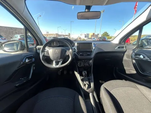 Peugeot 208 5p 1.6 bluehdi Allure 100cv - Immagine 20