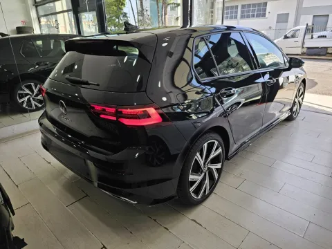 Volkswagen Golf 2.0 tdi R-Line 150cv dsg - Immagine 8