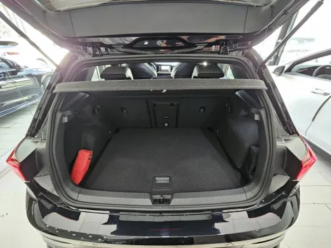 Volkswagen Golf 2.0 tdi R-Line 150cv dsg - Immagine 11