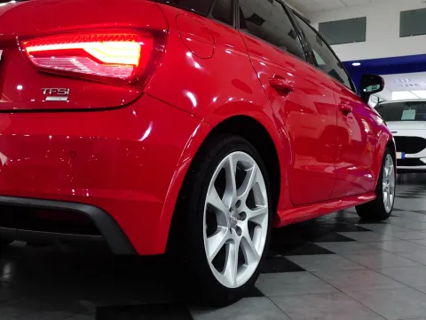 Audi A1 Sportback 1.0 tfsi ultra Design 95cv - Immagine 10