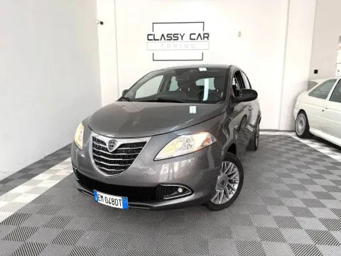 Lancia Ypsilon 1.2 8v Gold 69cv - Immagine 2