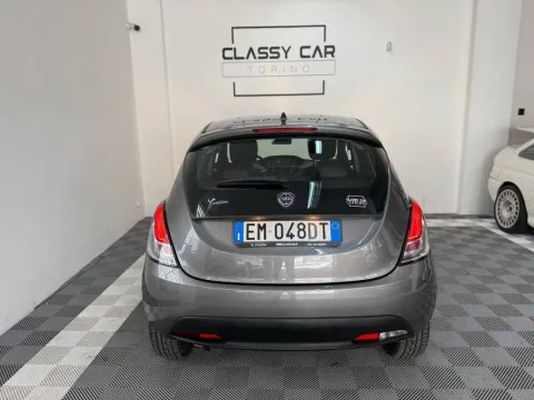 Lancia Ypsilon 1.2 8v Gold 69cv - Immagine 8