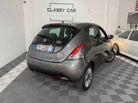Lancia Ypsilon 1.2 8v Gold 69cv - Immagine 9