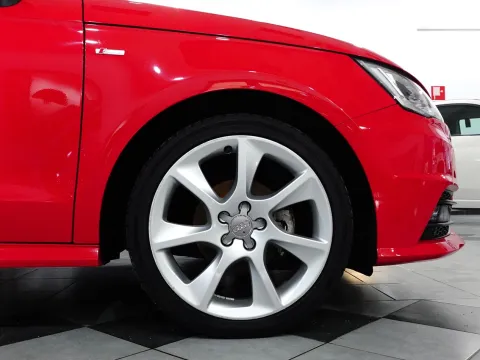 Audi A1 Sportback 1.0 tfsi ultra Design 95cv - Immagine 18