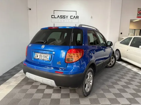 Fiat Sedici 1.6 16v Emotion 4x4 107cv - Immagine 9