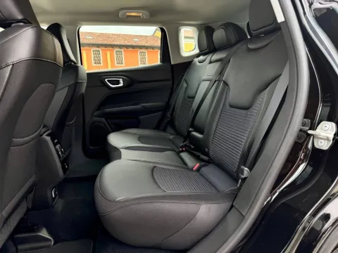 Jeep Compass 1.5 turbo t4 mhev Altitude 2wd 130cv dct - Immagine 17
