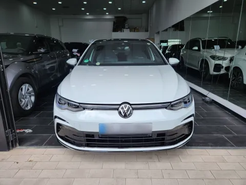 Volkswagen Golf 1.5 etsi evo R-Line 150cv dsg - Immagine 3