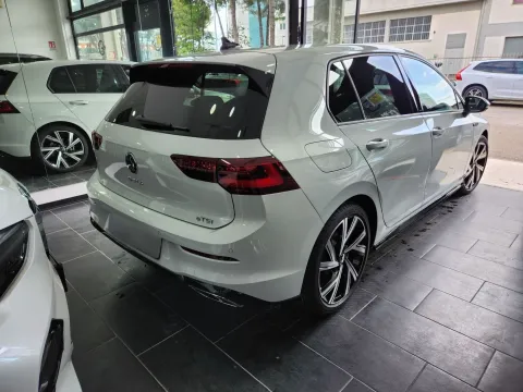 Volkswagen Golf 1.5 etsi evo R-Line 150cv dsg - Immagine 7