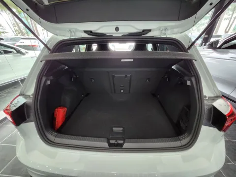 Volkswagen Golf 1.5 etsi evo R-Line 150cv dsg - Immagine 9