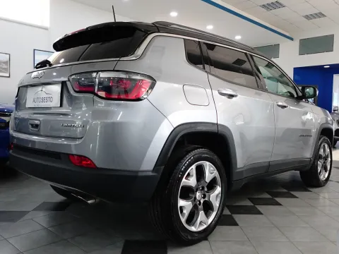 Jeep Compass 2.0 mjt Limited 4wd 140cv auto - Immagine 4