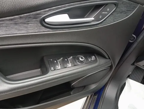 Alfa Romeo Stelvio 2.2 t Executive Q4 190cv auto - Immagine 28