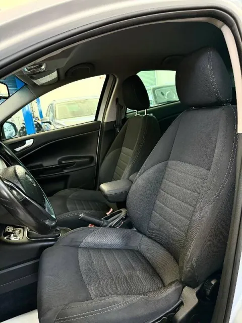 Alfa Romeo Giulietta 1.6 jtdm Business 120cv - Immagine 7