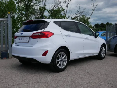 Ford Fiesta 5p 1.0 ecoboost hybrid Titanium s&s 125cv my20.75 - Immagine 4