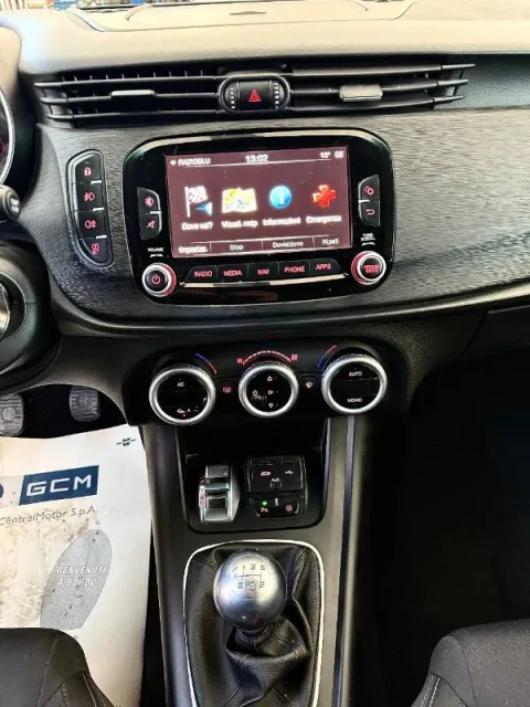 Alfa Romeo Giulietta 1.6 jtdm Business 120cv - Immagine 10