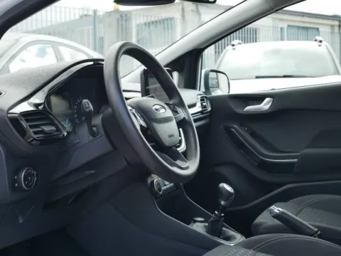 Ford Fiesta 5p 1.0 ecoboost hybrid Titanium s&s 125cv my20.75 - Immagine 10