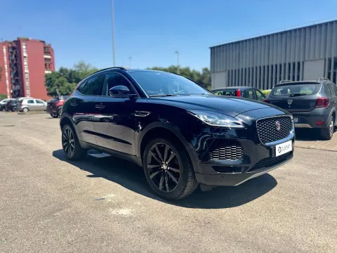 Jaguar E-Pace 2.0 i4 S awd 200cv auto - Immagine 3