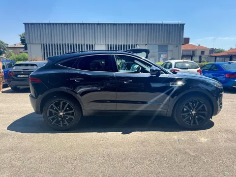 Jaguar E-Pace 2.0 i4 S awd 200cv auto - Immagine 4