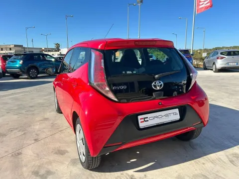 Toyota Aygo 5p 1.0 x-business - Immagine 9