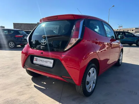 Toyota Aygo 5p 1.0 x-business - Immagine 11