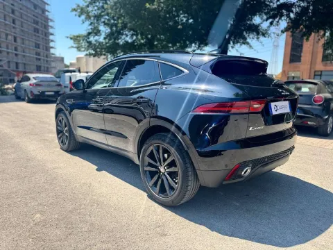 Jaguar E-Pace 2.0 i4 S awd 200cv auto - Immagine 6