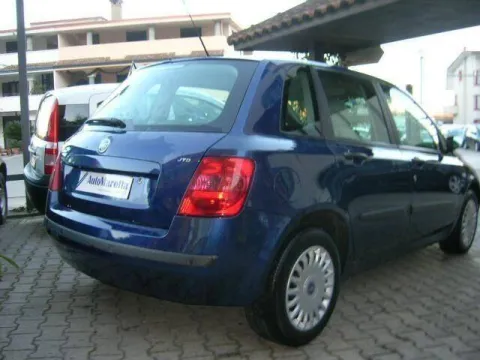 Fiat Stilo 5p 1.9 jtd Dynamic 100cv - Immagine 2
