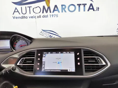 Peugeot 308 SW 2.0 bluehdi 16v Business s&s 150cv - Immagine 16