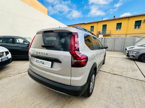 Dacia Jogger 1.0 tce Extreme 110cv 7p.ti - Immagine 8