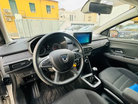 Dacia Jogger 1.0 tce Extreme 110cv 7p.ti - Immagine 11