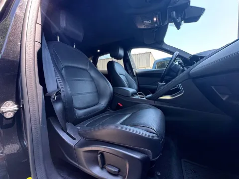 Jaguar E-Pace 2.0 i4 S awd 200cv auto - Immagine 15