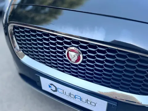 Jaguar E-Pace 2.0 i4 S awd 200cv auto - Immagine 16