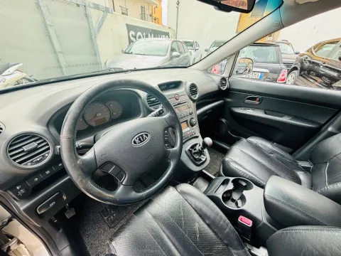 Kia Carens 2.0 crdi 16v vgt EX Class - Immagine 8