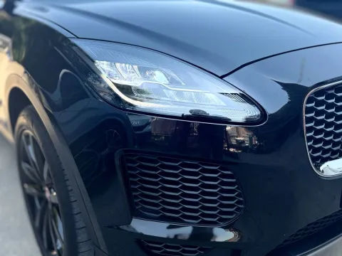 Jaguar E-Pace 2.0 i4 S awd 200cv auto - Immagine 17