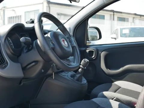 Fiat Panda 1.2 easypower City Life Gpl s&s 69cv - Immagine 10
