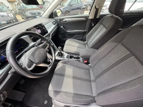 Volkswagen T-Roc 1.0 tsi Life 110cv - Immagine 9