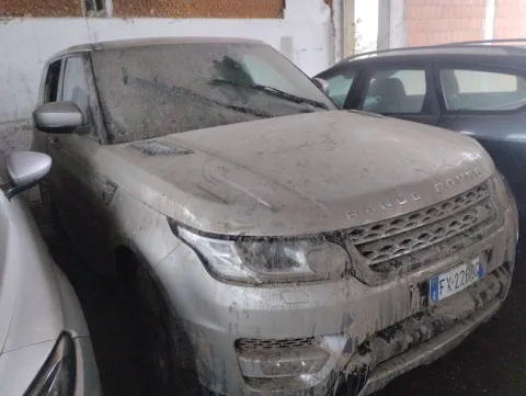 Land Rover Range Rover Sport 3.0 sdV6 Autobiography 292cv auto - Immagine 6