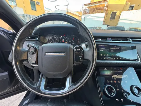Land Rover Range Rover Velar 2.0d i4 R-Dynamic S 240cv auto my19 - Immagine 11