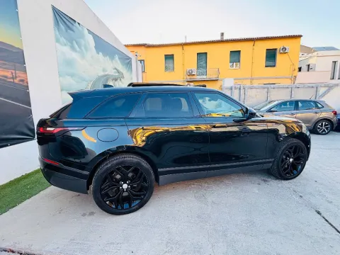 Land Rover Range Rover Velar 2.0d i4 R-Dynamic S 240cv auto my19 - Immagine 18