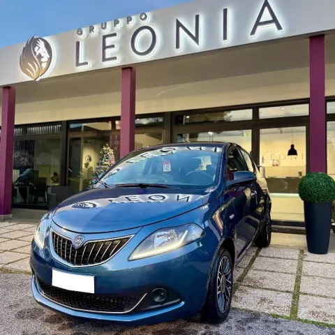Lancia Ypsilon 1.0 firefly hybrid Gold Plus s&s 70cv 5p.ti - Immagine 3
