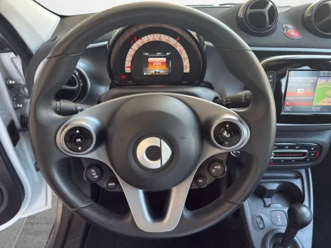 Smart Forfour 0.9 t Passion 90cv twinamic - Immagine 9