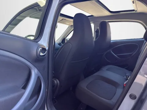 Smart Forfour 0.9 t Passion 90cv twinamic - Immagine 12