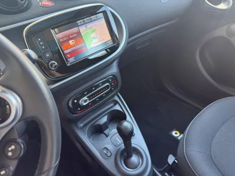 Smart Forfour 0.9 t Passion 90cv twinamic - Immagine 14