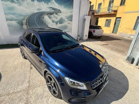 Mercedes GLA 220 d Premium auto - Immagine 3