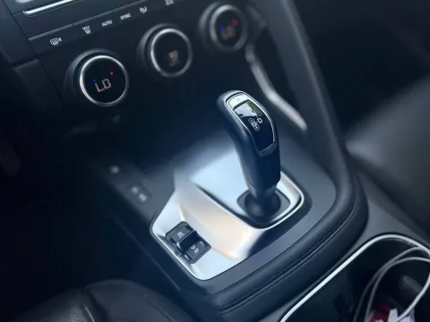 Jaguar E-Pace 2.0 i4 S awd 200cv auto - Immagine 29