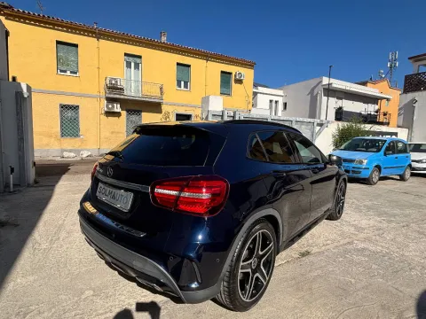 Mercedes GLA 220 d Premium auto - Immagine 7