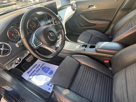 Mercedes GLA 220 d Premium auto - Immagine 11