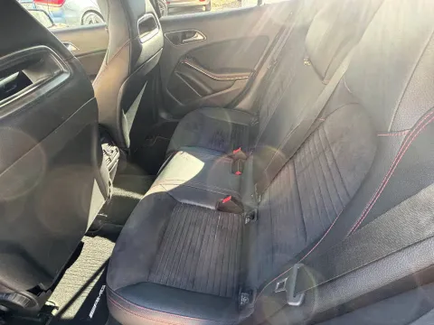 Mercedes GLA 220 d Premium auto - Immagine 14