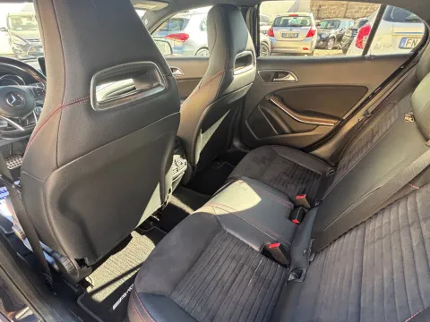 Mercedes GLA 220 d Premium auto - Immagine 15