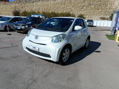 Toyota iQ 1.0 - Immagine 1