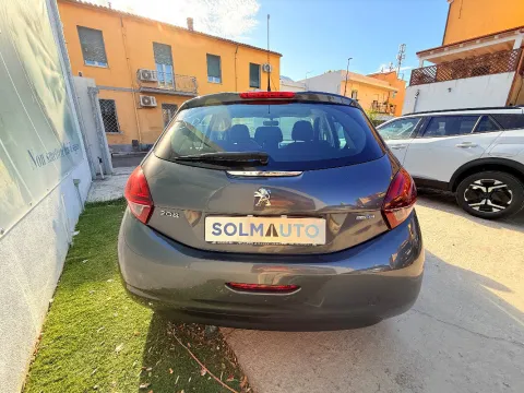 Peugeot 208 5p 1.6 bluehdi Allure 75cv - Immagine 4